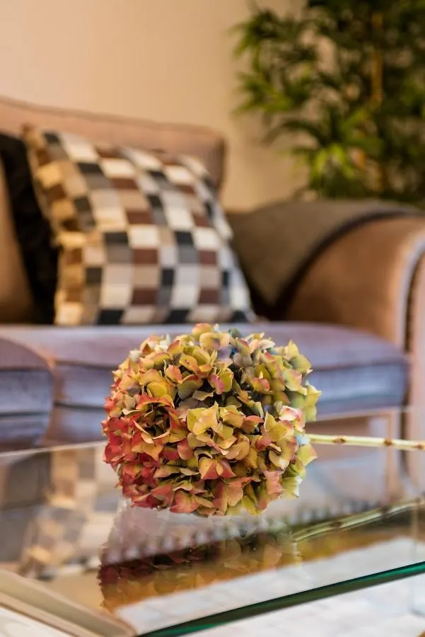 Modernism And Comfort In A Strategic Location Barcelona